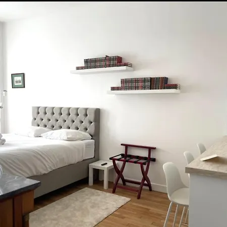 Apartment Aux Clefs Des Sacres - Le Talleyrand Reims